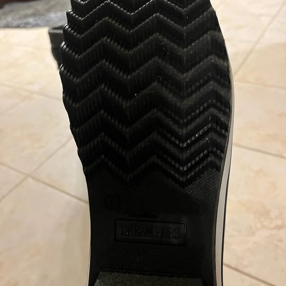 Like new insulated snow boots! Black and gray exterior with fuzzy inside! - Picture 3 of 3